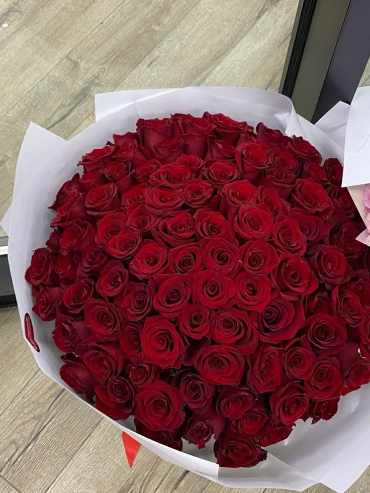 linenMarshQuill workshop space where corporate flower arrangements are designed and prepared for business delivery